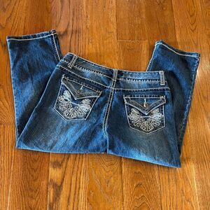 Gorgeous Nine West rhinestone embellished date night capris size 30/10